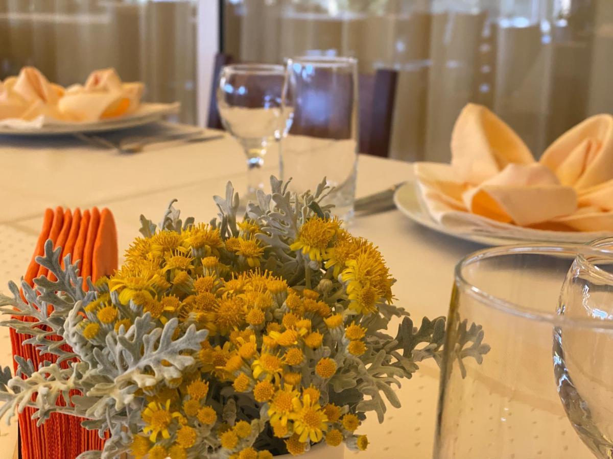 Hotel Plamena Palace Primorsko Luaran gambar