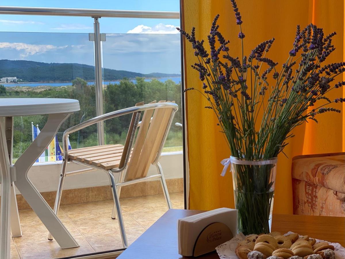 Hotel Plamena Palace Primorsko Luaran gambar