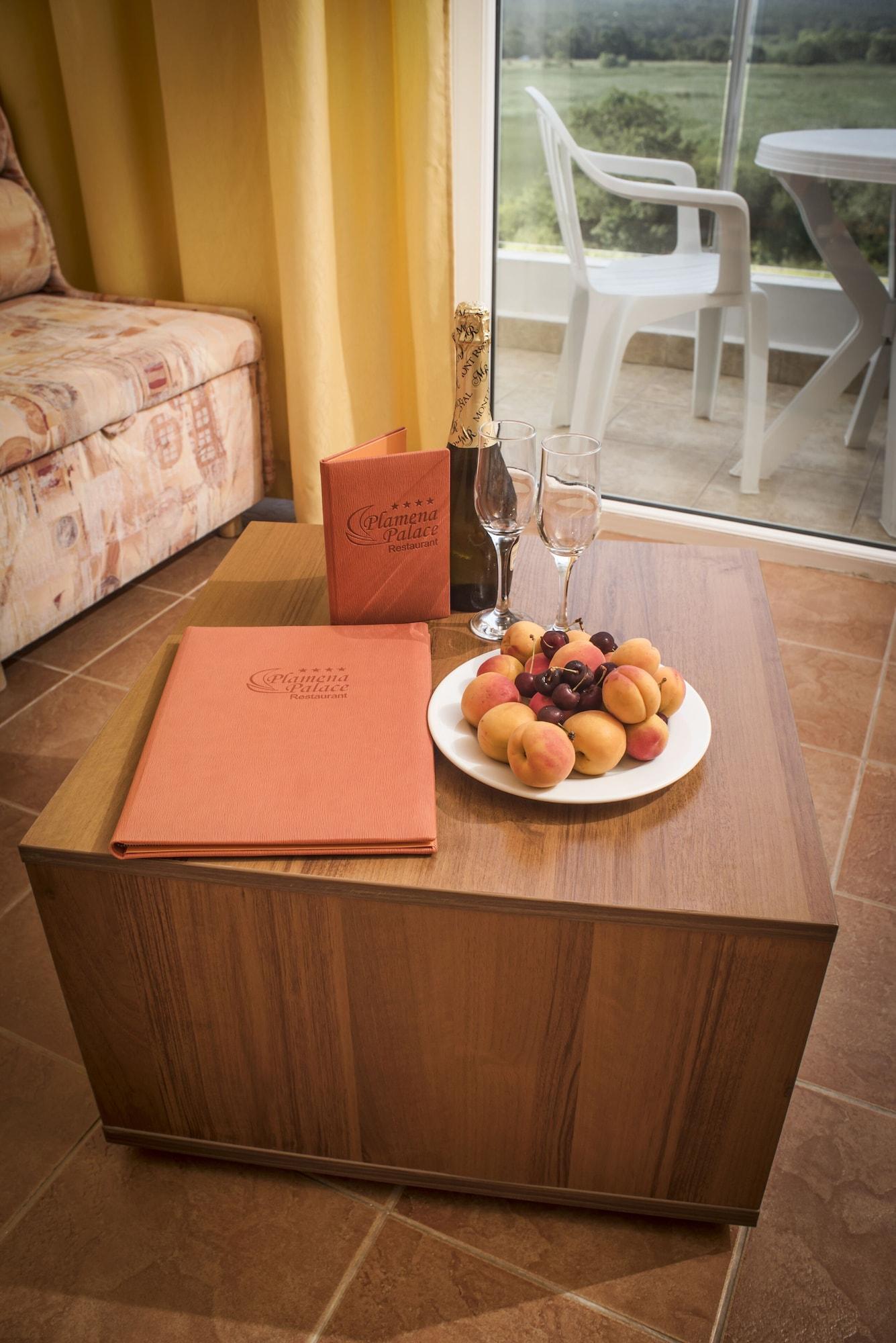Hotel Plamena Palace Primorsko Luaran gambar