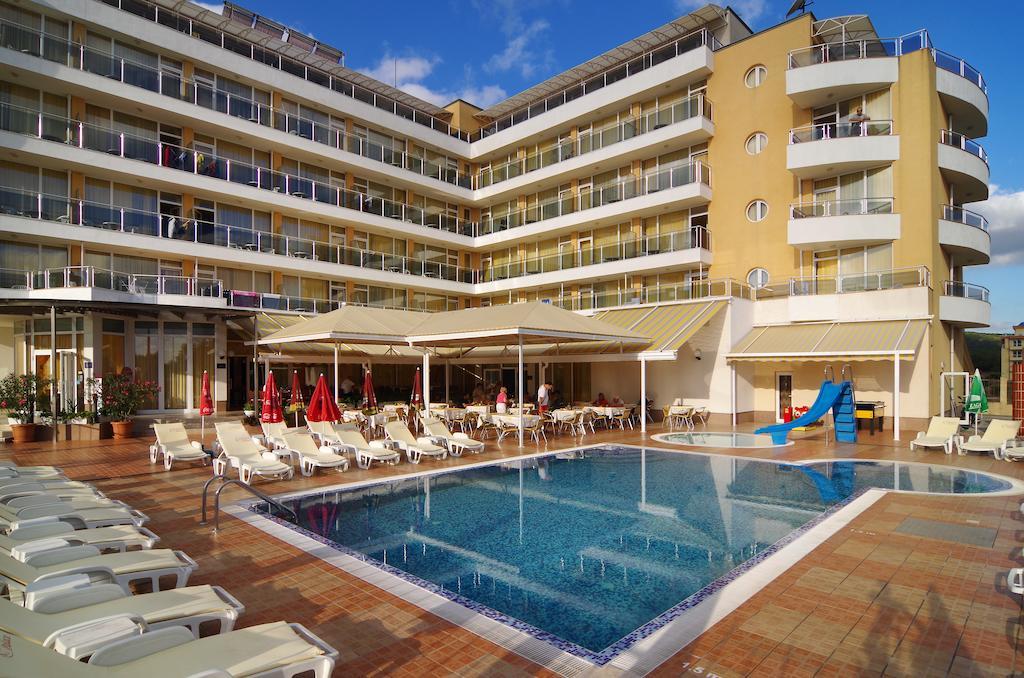 Hotel Plamena Palace Primorsko Luaran gambar