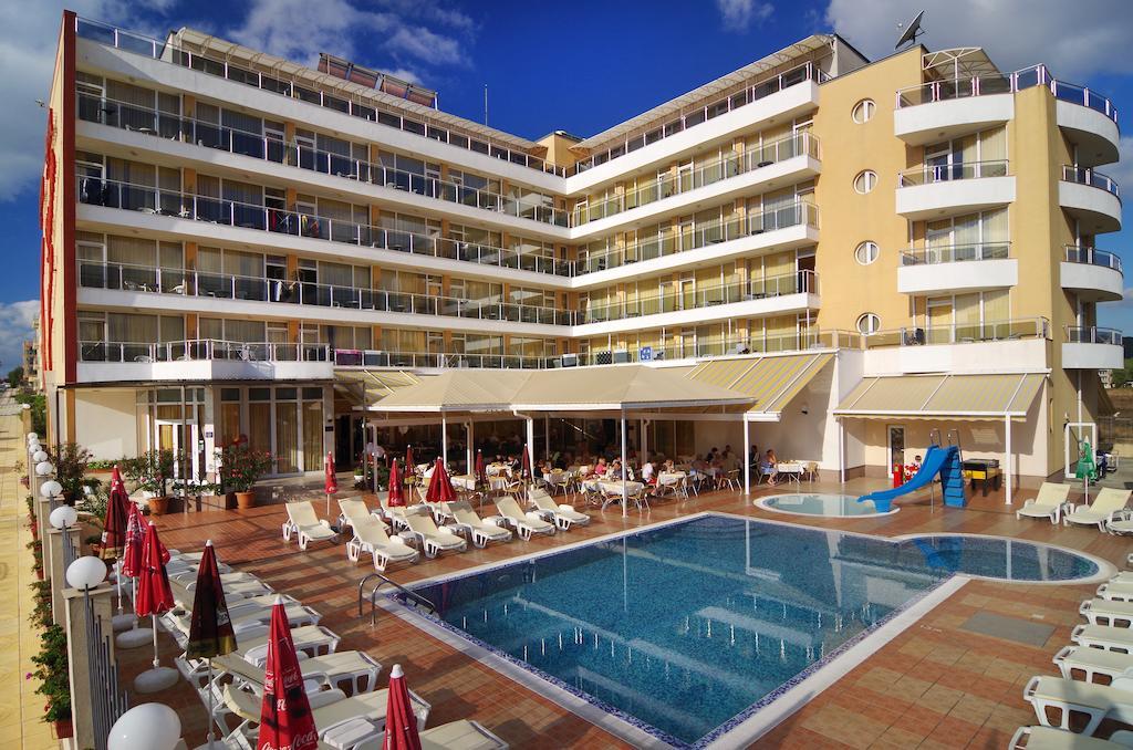 Hotel Plamena Palace Primorsko Luaran gambar
