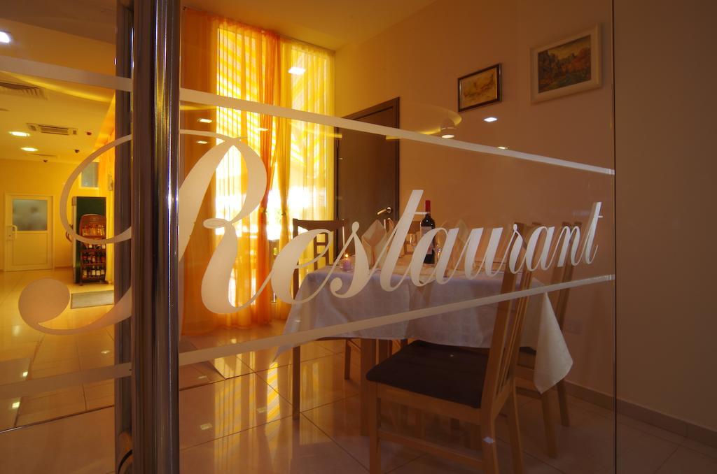 Hotel Plamena Palace Primorsko Luaran gambar