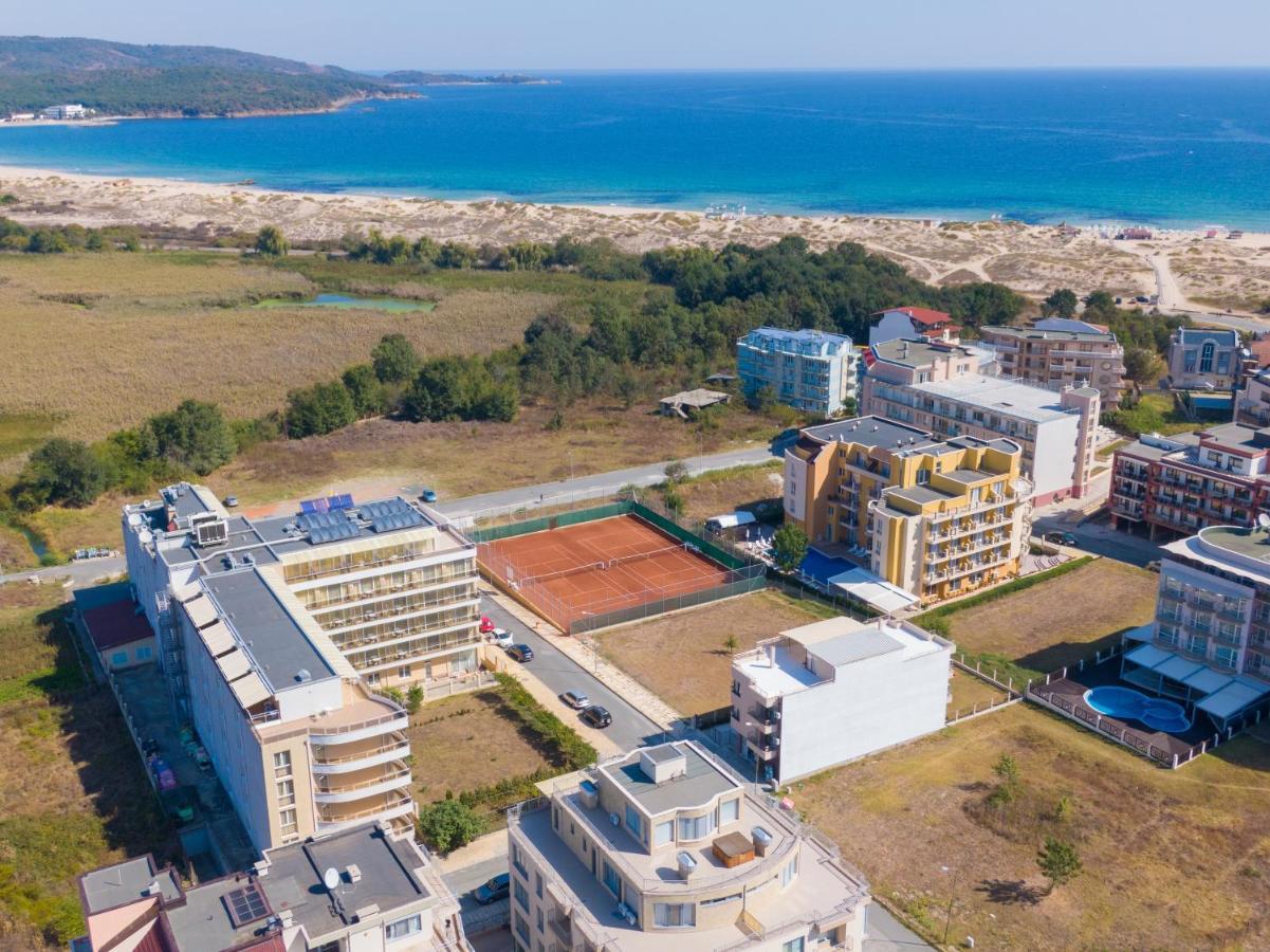 Hotel Plamena Palace Primorsko Luaran gambar